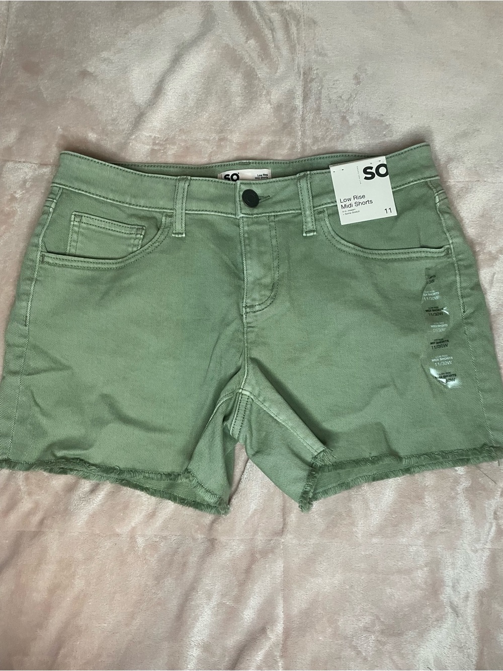 SO Green Low-Rise Midi Summer Denim Shorts
